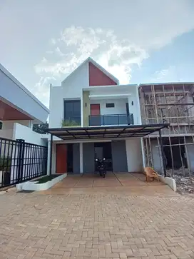 RUMAH IDAMAN LOKASI STRATEGIS DEKAT TOL 600JTAAN
