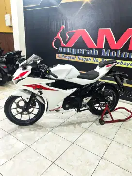Suzuki GSX R 150 KEYLES Reg 2019 DP 5jt an siap angkut