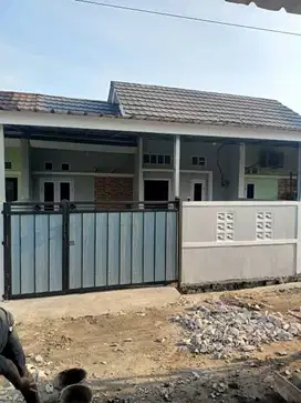 HANYA CASH, 200 JUTA PUNYA RUMAH SIAP HUNI, BANGUNAN BARU BEBAS BANJIR