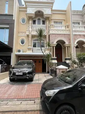 Dijual Rumah Florence di Pik