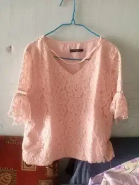 Baju bekas tapi masih bagus