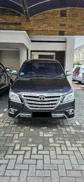 Dijual Kijang Innova 2.5 G Diesel Matic 2014