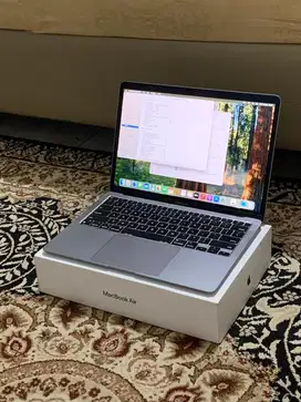 MacBook Air 2020 M1 8/256