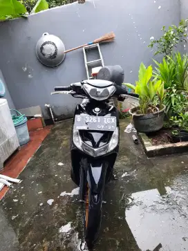 Mio smile 2010 warna hitam