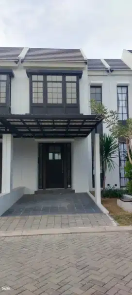 Dijual rumah 
New south west city