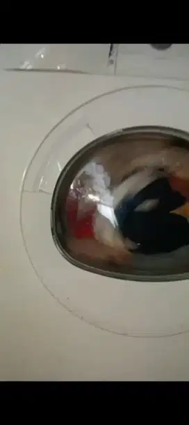 Nyari take over laundry