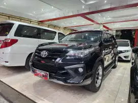 FORTUNER TRD AT 2018 BLACK / MODEL THN 2019 (BINTANG MOTOR)