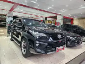 FORTUNER TRD AT 2018 BLACK / MODEL THN 2019 (BINTANG MOTOR)
