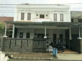 Rumah Asri Siap Huni di Batununggal