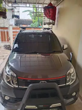 jual mobil kesayangan low KM
