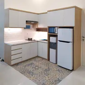 Interior design kitchen set backdrop lemari tv