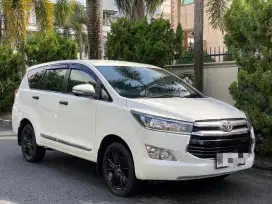 Innova Reborn 2,4 V A/T Diesel 2017 Upgrade Venturer