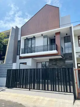 DIJUAL RUMAH MODERN MINIMALIS NEWGRESS DARMO BARU BARAT SURABAYA BARAT