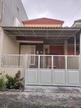 Jual Rumah Ciamiik  Cantiiik Poool Siap Huni dan Balik Nama Pembeli