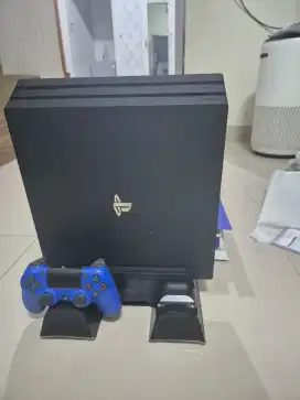 Ps4 pro 1TB no minus
