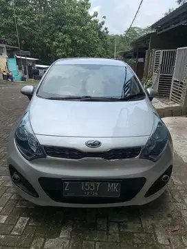 Kia Rio SE 2011 m/t 6speed