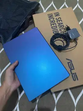 ASUS E210 (banyak bonusnya)