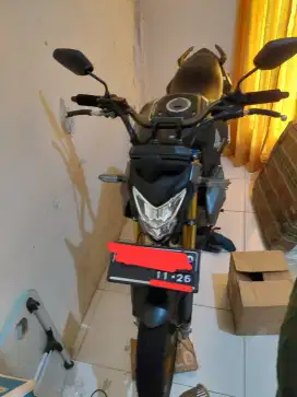 Jual CB150R SE V4, Hitam, 2021 Akhit, Plat B Tangsel