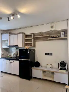 Dijual 2BR HOOK FURNISHED APAT BASSURA