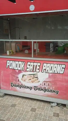 Gerobak etalase bekas jualan