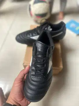 Mizuno Morellia II Elite