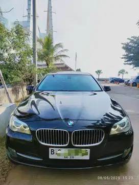 BMW 528i 2010 Bensin
