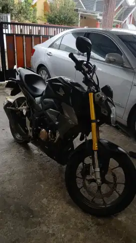 Honda CB 150 R streetfighter
