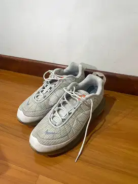 Sepatu nike air MX 720-818 size 44