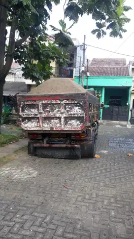 Jual pasir isi 7 kubik.full padat