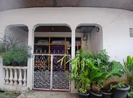Dijual rumah daerah strategis!! BU (negotiable)