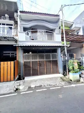 Rumah Rawa Selatan Daerah Bebas Banjir Jalan Depan 2 Mobil Lega
