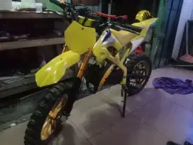 Motor trail anak 2 tak