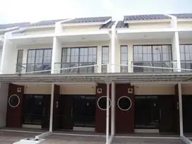 Dijual Cash Rp. 1 Milyar - Rumah East Asia uk.4x12m Green Lake City
