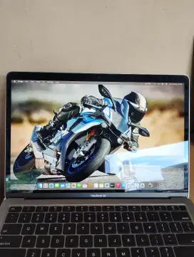 MacBook Air M1 8/256 Fullset iBox Mulus