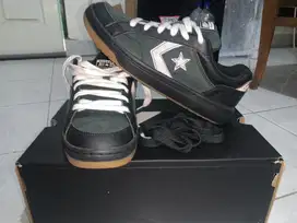Sepatu Converse Pro Blaze Classic OX