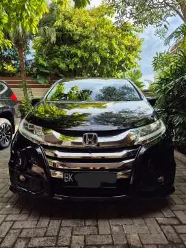 Honda Odyssey 2014 ?? LOW ODO KILOMETER