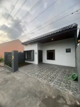 Rumah modern wonopringgo