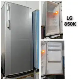 Kulkas 1 pintu Sharp .bekas bergaransi