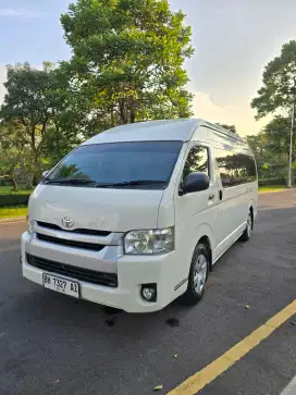 FS Toyota Hiace Commuter 2.5 Disel Manual 2019 pmk 2020 low odo