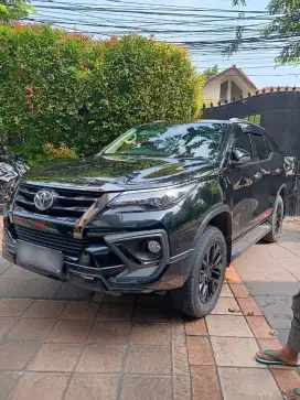 (KM37RB TGN 1 DR BR)FORTUNER VRZ TRD KICKSENSOR MATIC SOLAR 2019/2020