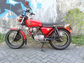 DIJUAL HONDA CB 125 TAHUN 1975 MODIF