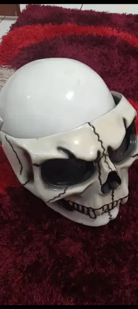 Helm Tengkorak unik keren