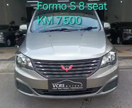 Wuling Formo S KM7.500 1.2 m/t 8 seat 2022 pmk 2023 grey 3 baris mt