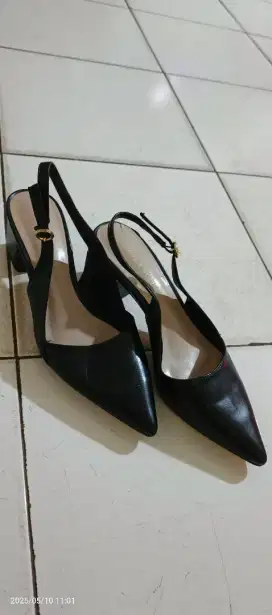 Charles & keith