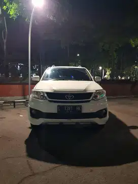 Jual Toyota Fortuner TRD th 2012 diesel manual