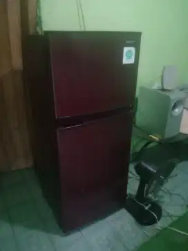 Kulkas Sharp 2 pintu