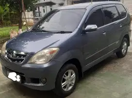 Daihatsu Xenia 2010 Bensin