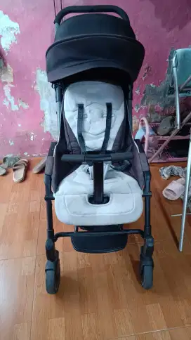 Stroller bayi merk pali barang mulus karna jarang di pake dari baru.