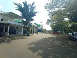 Jual Ruko Sentul Murah,Lokasi: Jln Utama Komplek Adzikra Arifin Ilham