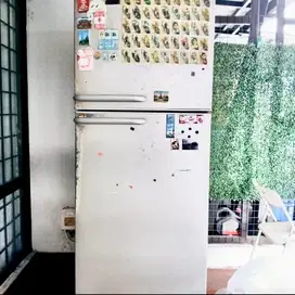 Kulkas Bosch Jumbo 2 Pintu Dingin Luas